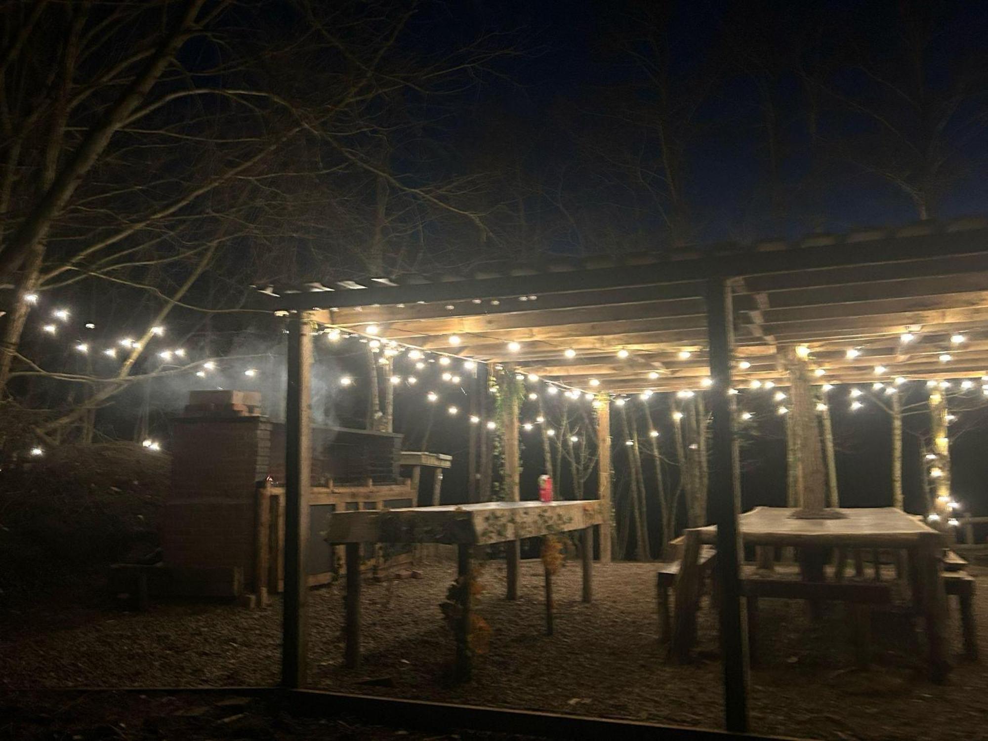Arcadia Safari Tent In Private 5 Acre Field Ρέξαμ Εξωτερικό φωτογραφία