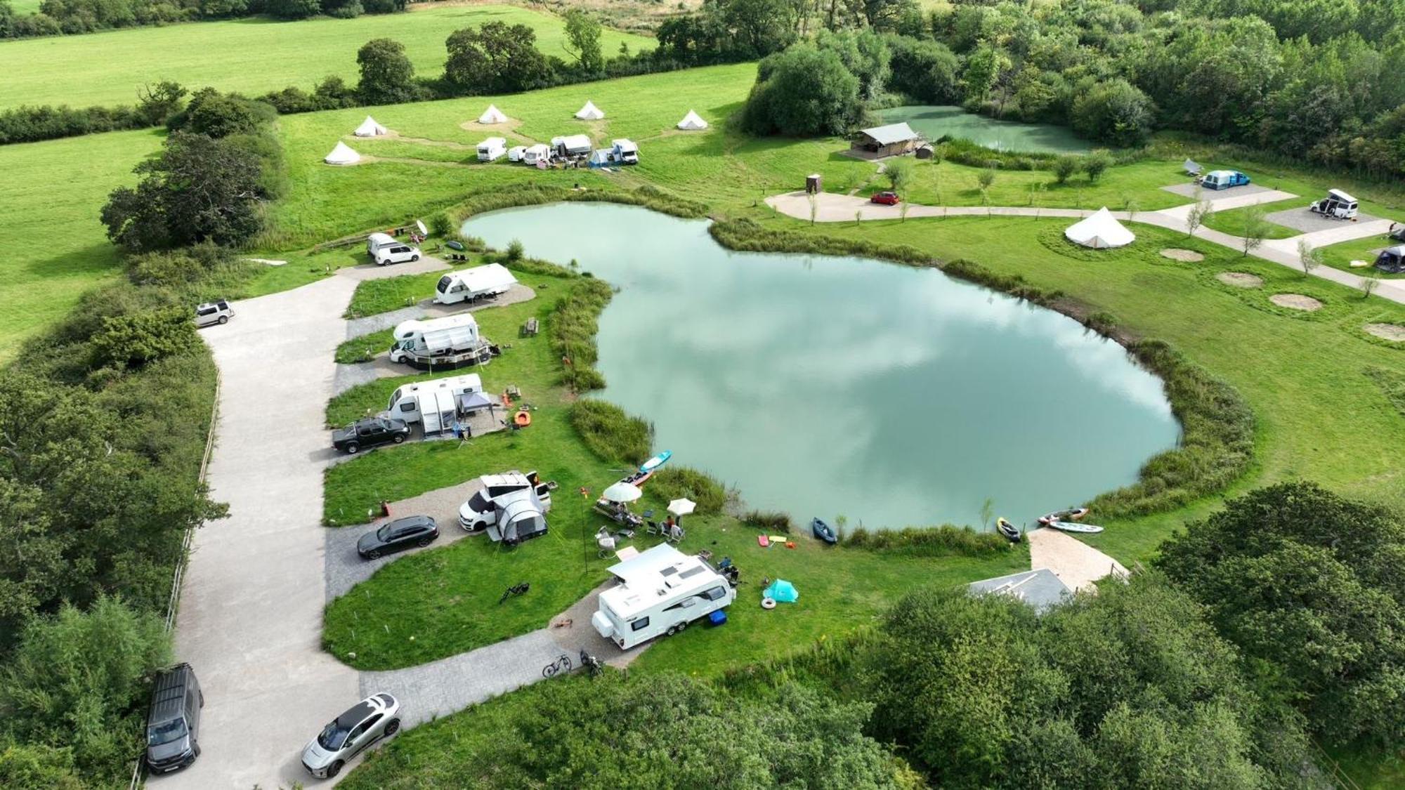 Arcadia Safari Tent In Private 5 Acre Field Ρέξαμ Εξωτερικό φωτογραφία
